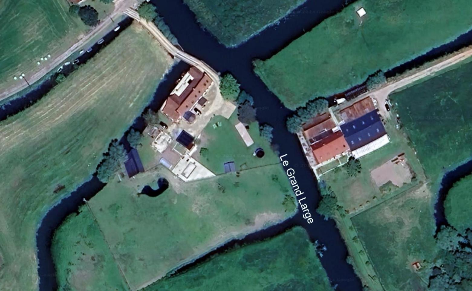 Au Chemin Du Paradis Gite De 10 Personnes 4 Etoiles Saint-Martin-Lez-Tatinghem 外观 照片